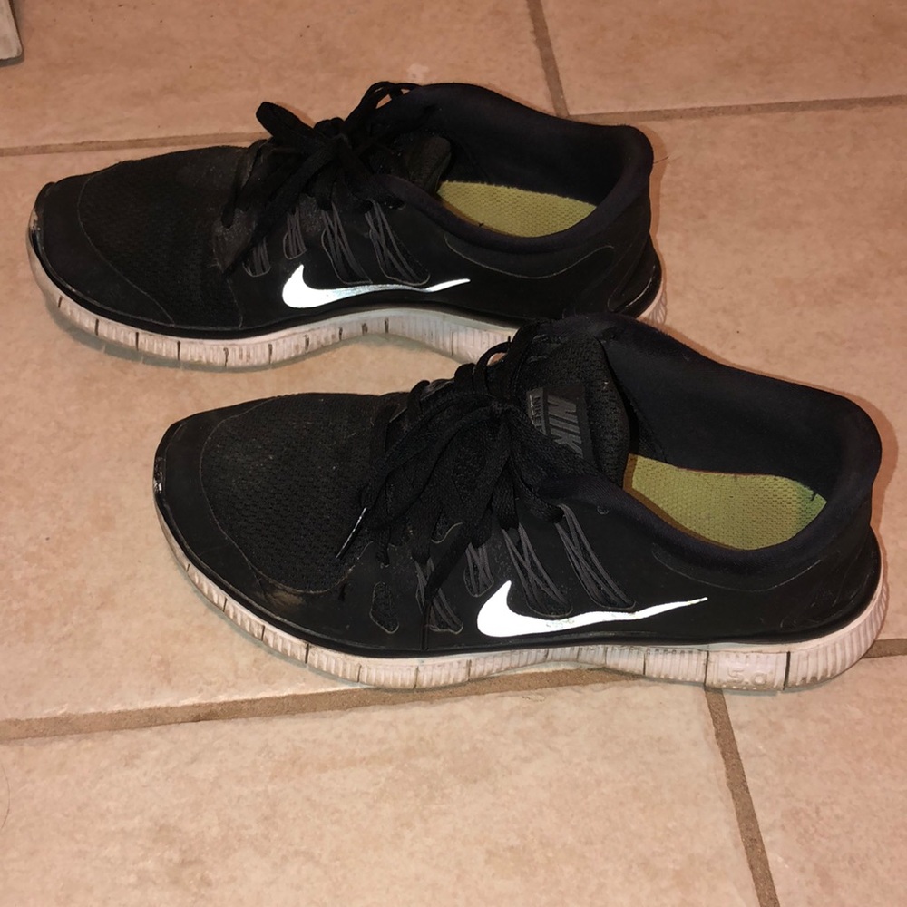 Black Nike Sneakers